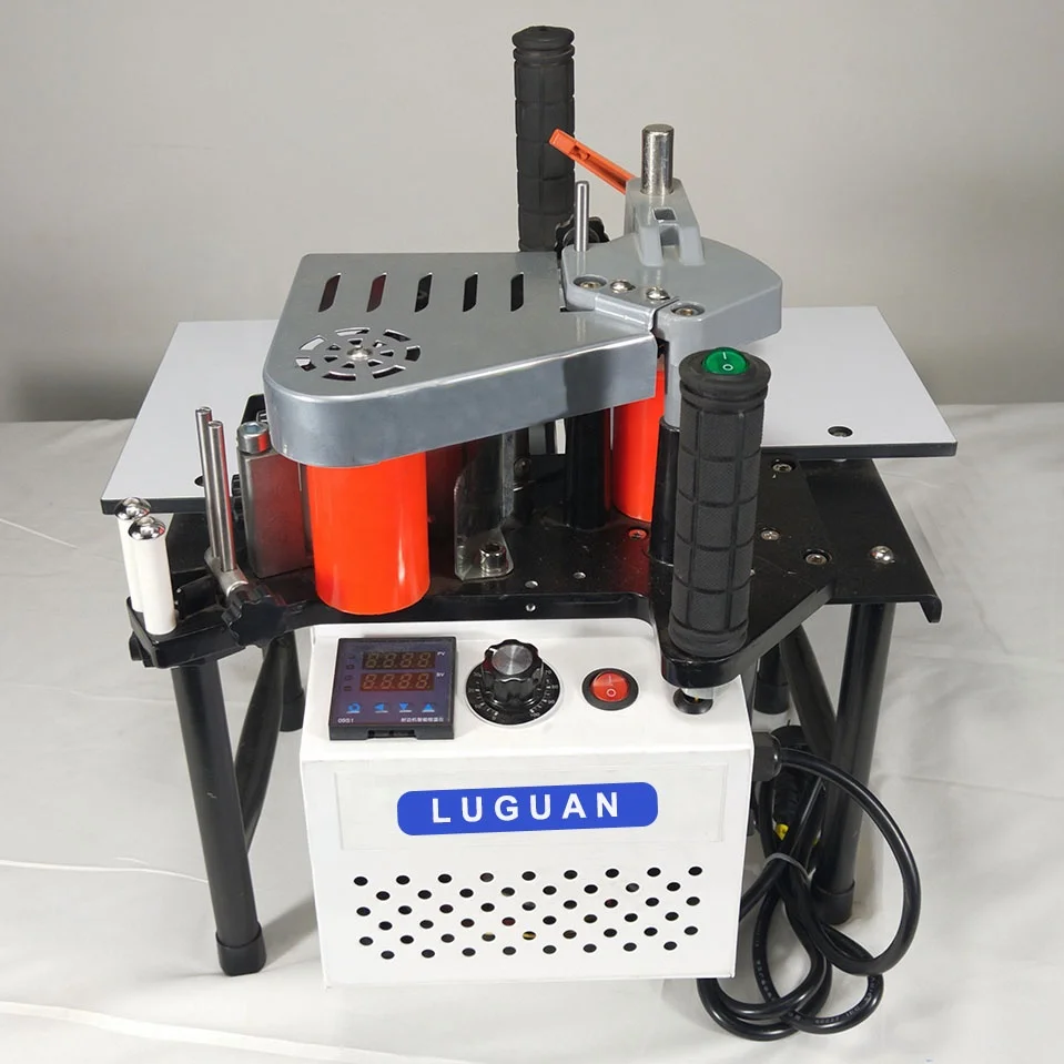 เครื่องปิดขอบไม้ขนาดเล็กแบบพกพา เครื่องปิดขอบอัตโนมัติสำหรับประตูไม้และพีวีซี