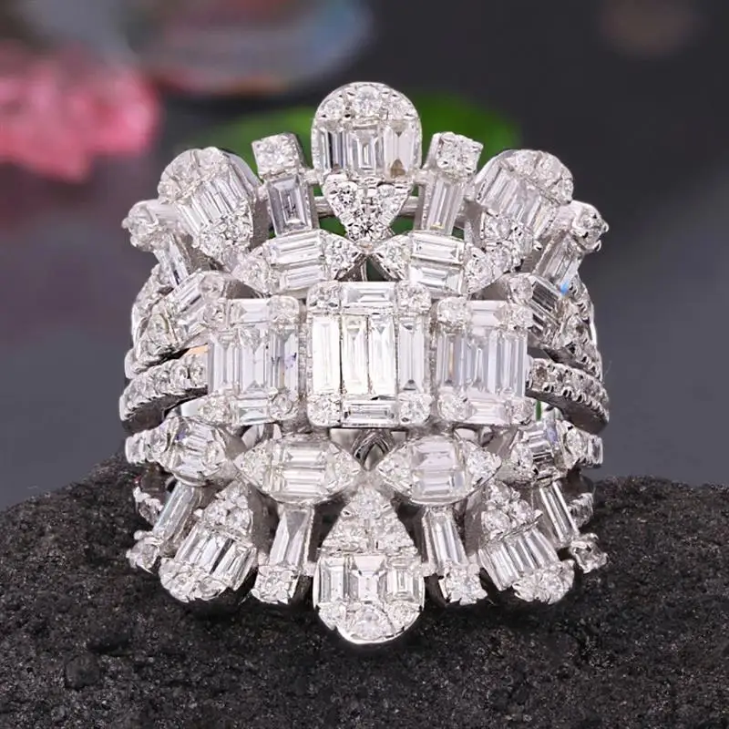 Huitan Symmetrisches Design Damen Silberfarbener Ring Hochzeit Party Eingelegte Glänzende Geometrische Zirkonia Mode-Accessoires Statement-Schmuck – Detail 10