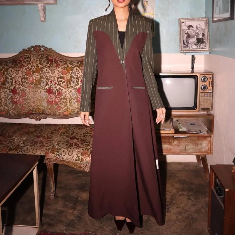 HKSH Autumn New Women Trendy Trench Coat Contrast Color Spliced Stripe Single Button V-neck High Street Long Windbreaker HK10654