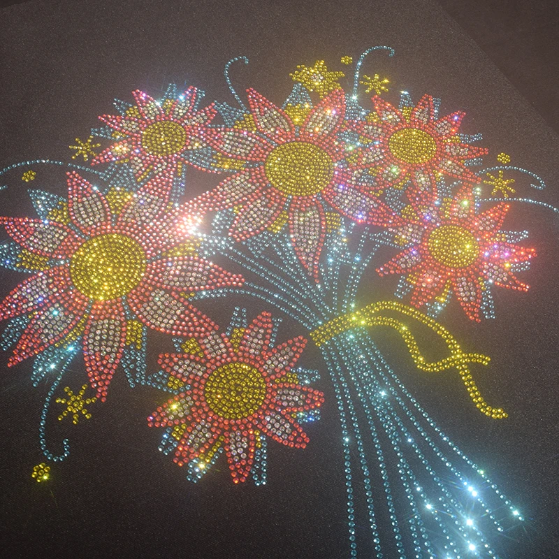 أنماط باقة عباد الشمس الماسية المائية عالية الجودة يتم كيها على البلوزات والقمصان والهوديس والمعاطف وإكسسوارات الملابس