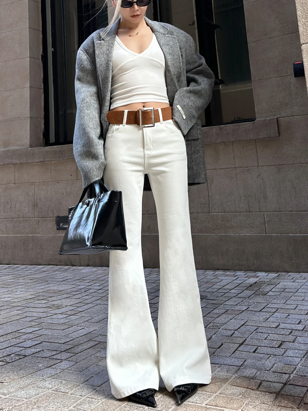 

Белые джинсы женские осенне-зимние прямые с микро-клешем, повседневные брюки с эффектом похудения, низкая талия, на молнии