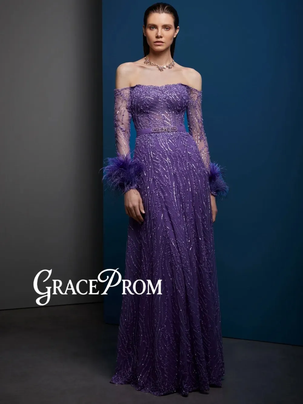 

Purple Shimmering A Line Evening Dress Luxury Feathered Off Shoulder Cocktail Gown Customized Charming Beading Women Prom Wear