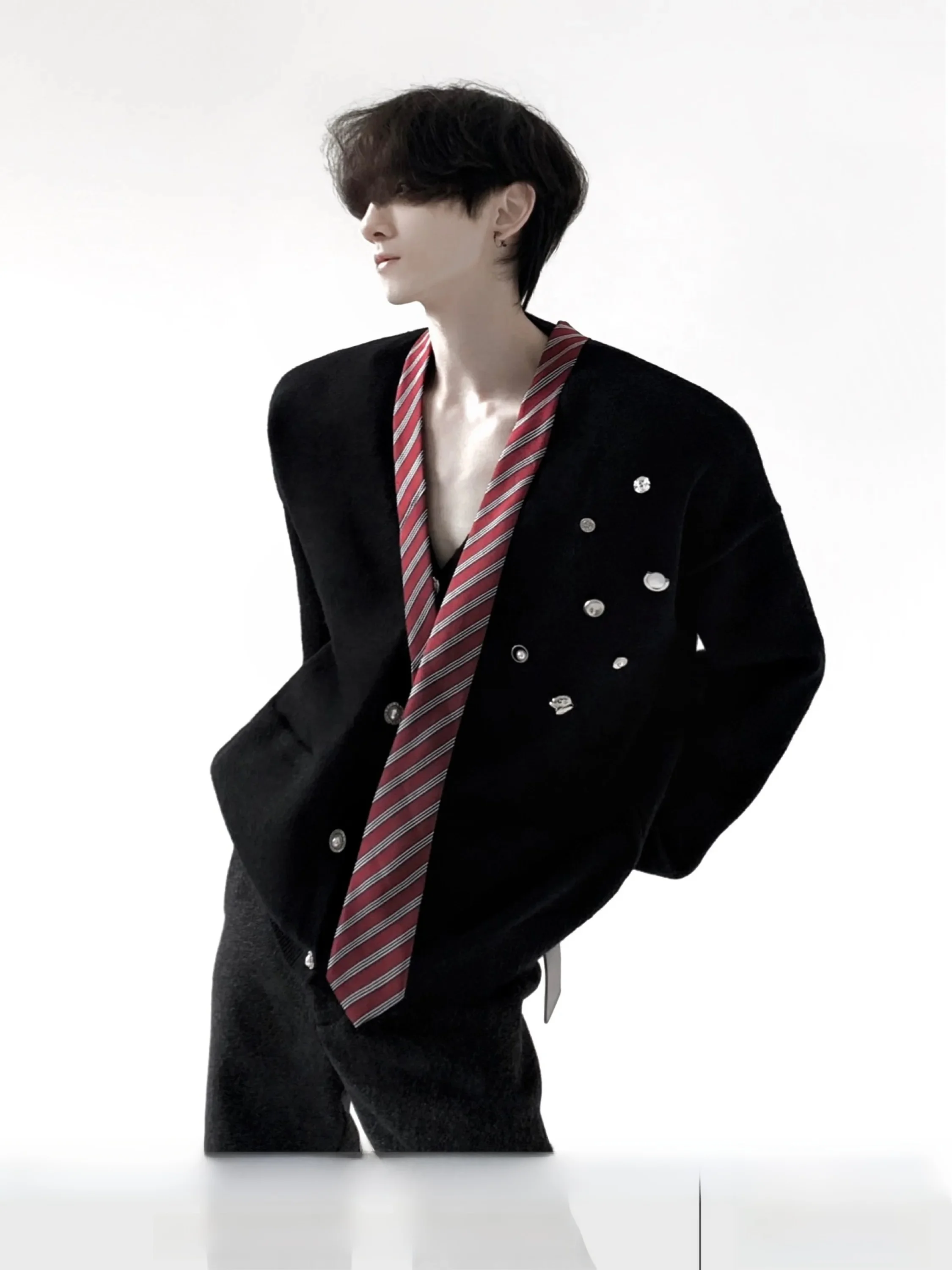 Elegant V-Neck Knitted Sweater for Men with Diamond Detailing Casual High-End Design Open Cardigan Outerwear by Autumn Mounta...