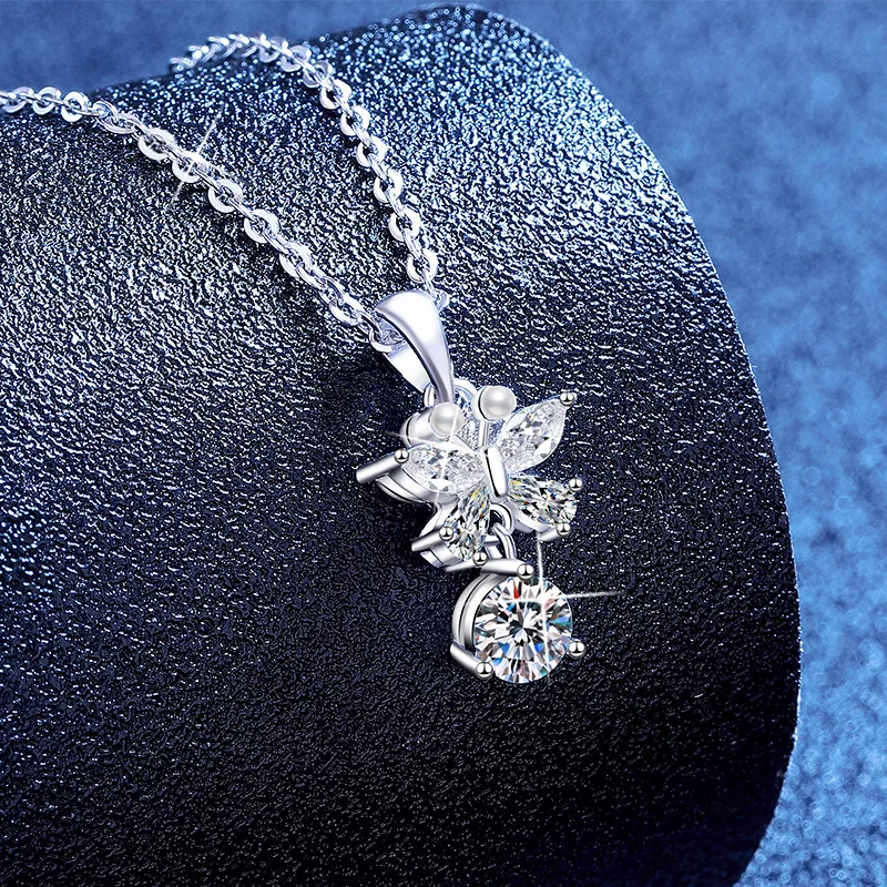 Mozambique Stone Necklace Platinum PT95018k Gold Pendant Personalized Design Butterfly Wings Necklace Pendant Necklace