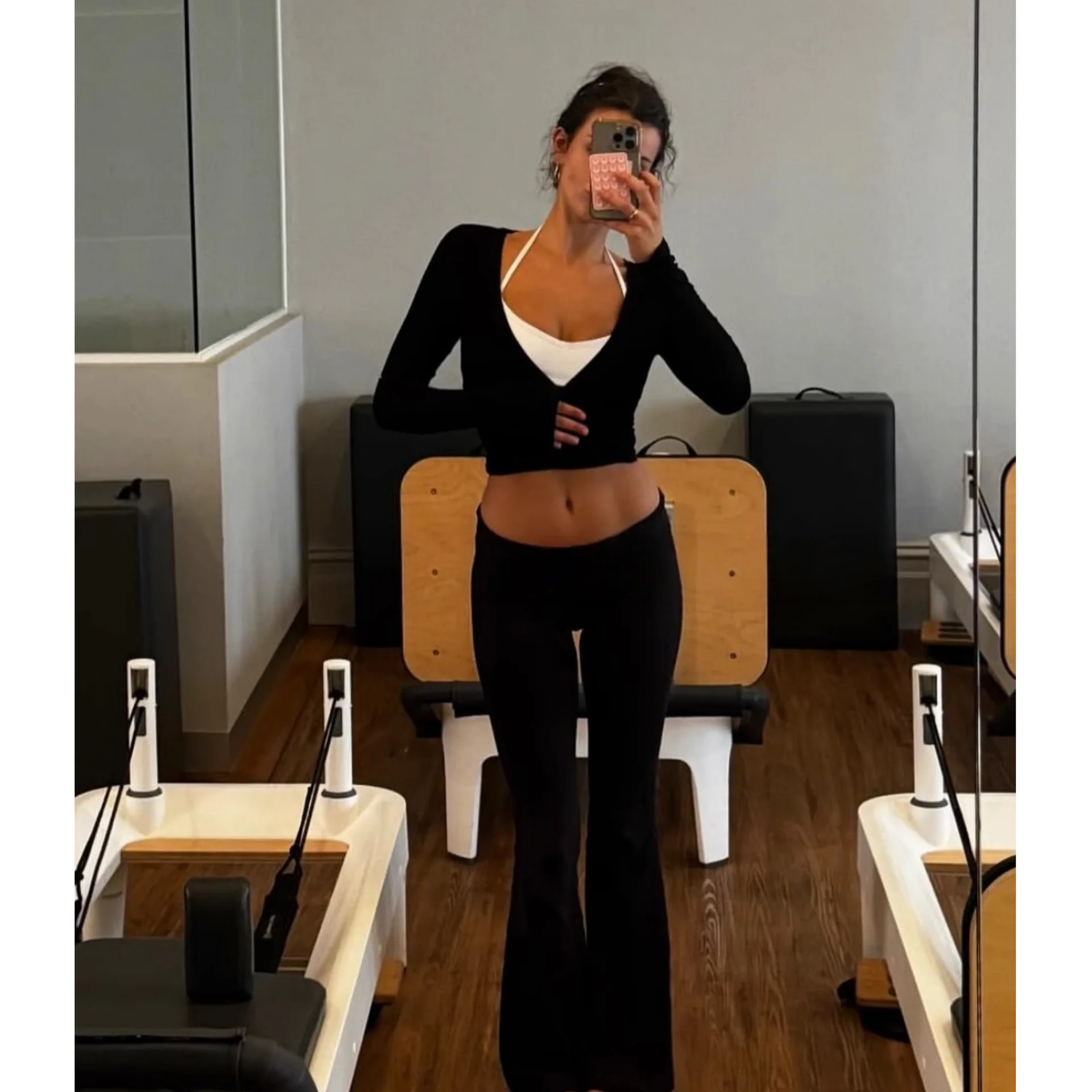 Women's Cross Wrapped Lace Up Crop Top Long Sleeved Deep V-Neck Solid Color Slim Fit Shirt Yoga Exercise Pilates Shirt T-Shirt