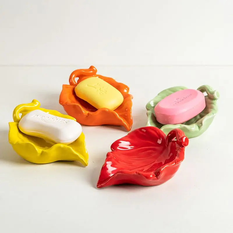 

Ceramic Leaf Shaped Draining Soap Box, No Need To Use Bathroom Supplies