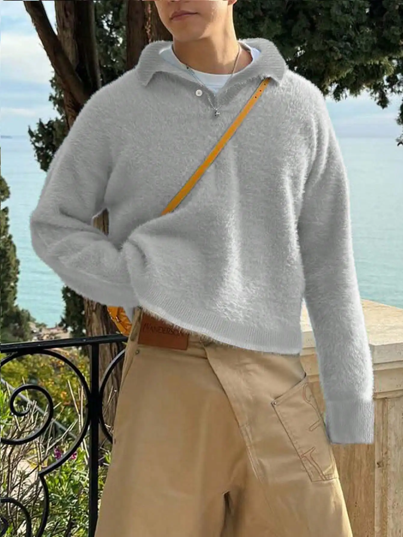 

Spring, Autumn, and Winter Men's College-Style Street Fashion Personality Sweater with a Turn-Down Collar, Buttons, Long Sleeves, Color-Blocked Hem, Pullover, Casual, Loose, Warm, Versatile, Drop-Shoulder Knit Top