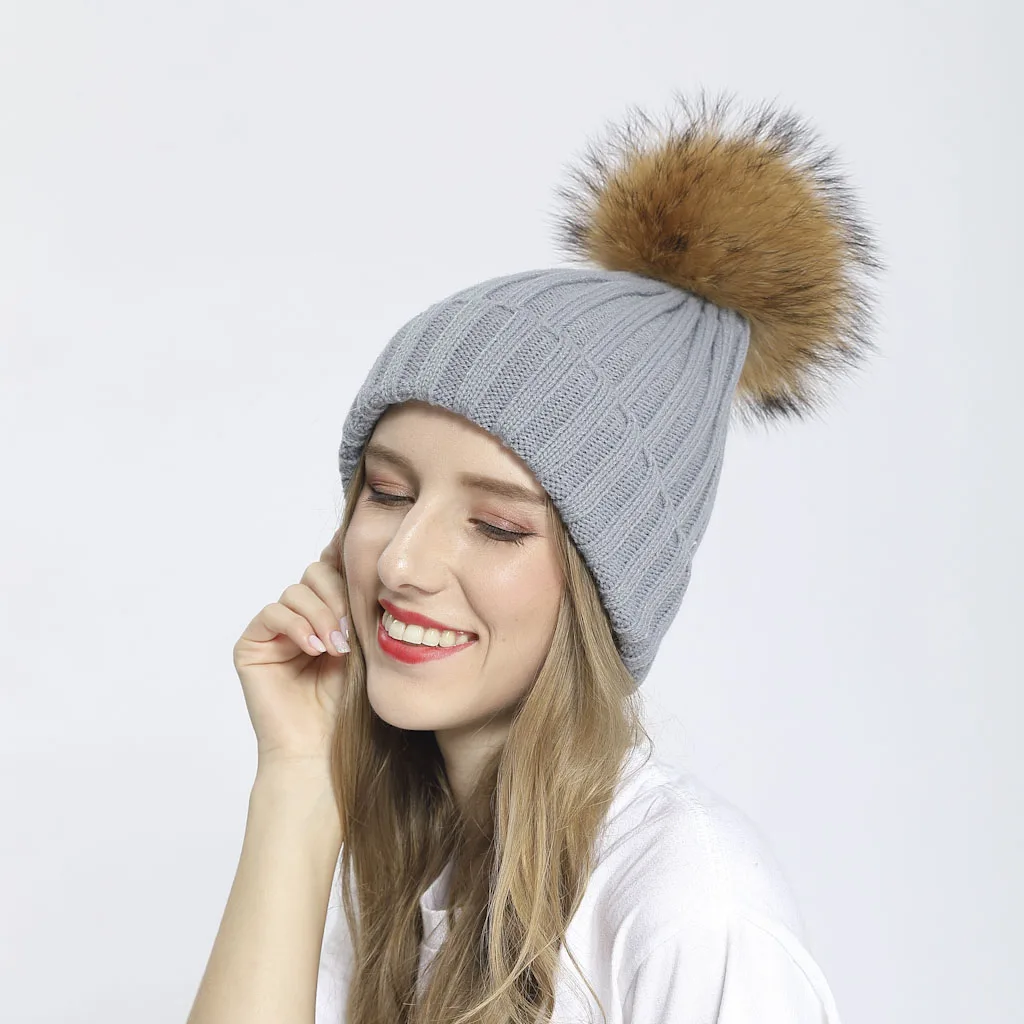 

JANEFUR Adult Beanie Hat With Real Raccoon Fur Pom Pom Women Warm Acrylic Hat Outdoor Winter Knitted Cap