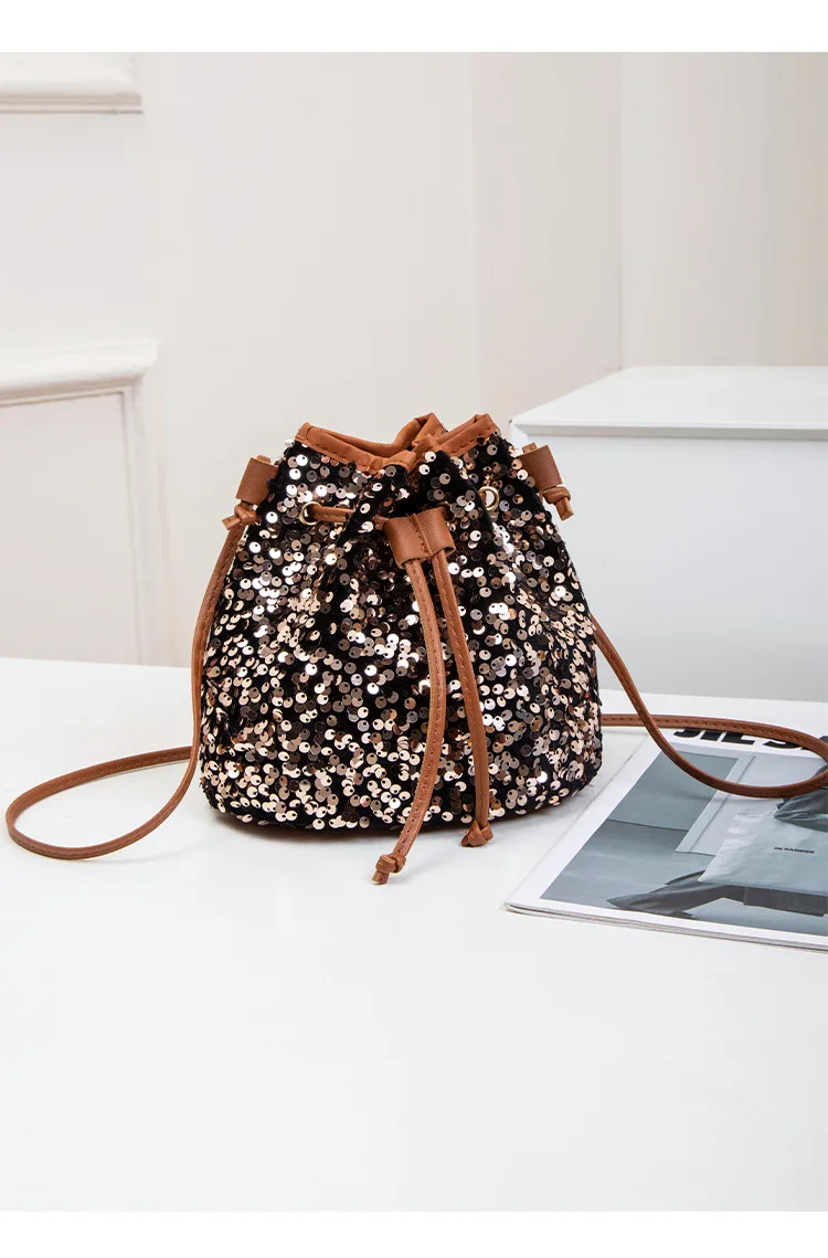 Neue Modische Vielseitige Handtasche mit Kordelzug, Schicke Mehrfarbige Pailletten-Schultertasche mit Großer Kapazität, Geldbörse und Umhängetasche – Detail 21