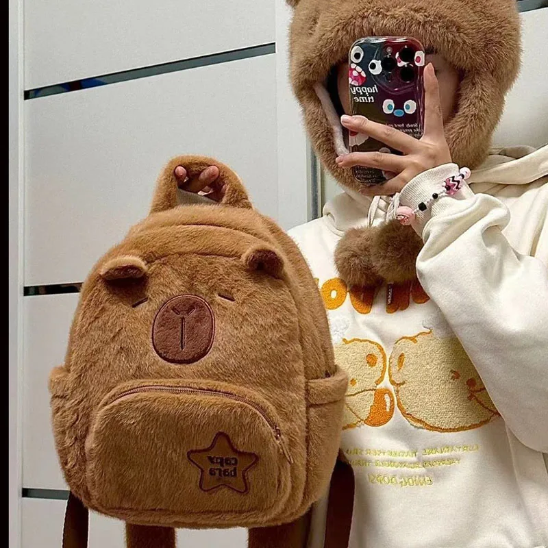 Miniso-Mochila De felpa Capybara de dibujos animados para niña, bolsa de hombro pequeña versátil, juguetes para estudiantes, regalos para niñas, novedad de 2024