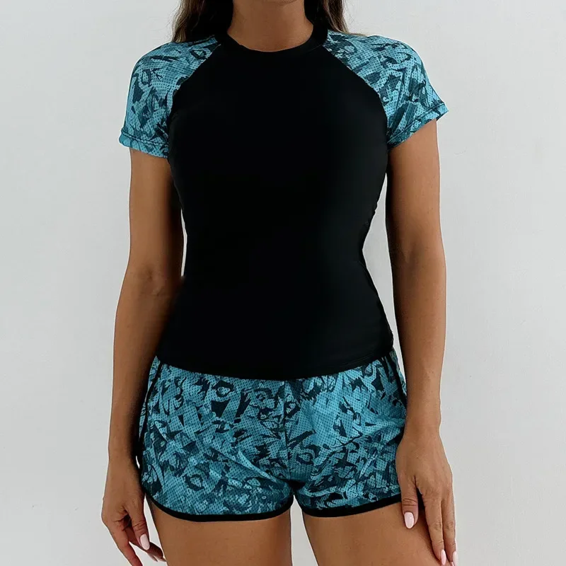 Maiô feminino tankini conjunto feminino manga curta roupa de banho 2025 surf esportes piscina beachwear trajes de banho de duas peças com shorts