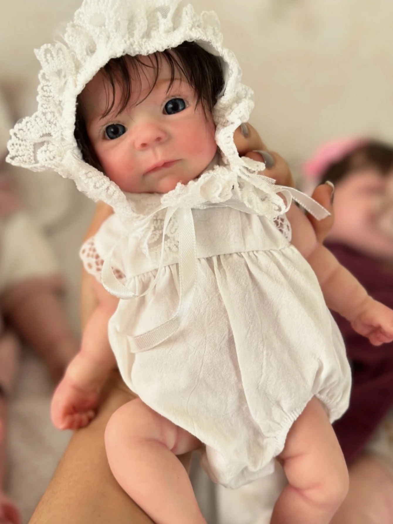 1PC 10 pouces corps complet Silicone bébé fille peint nouveau-né poupée belle à la main Reborn poupée avec des cheveux enracinés pour cadeau de noël
