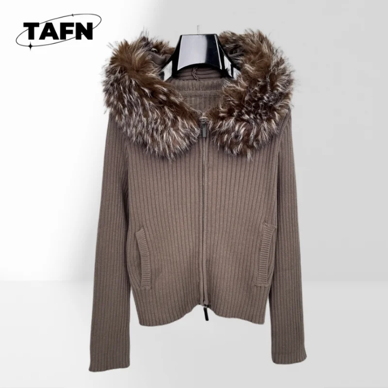 

Vintage-Inspired 2025 High-End Cashmere Cardigan, Warmth Style for Casual Occasions Warm Stylish for Casual Occasions AK0513