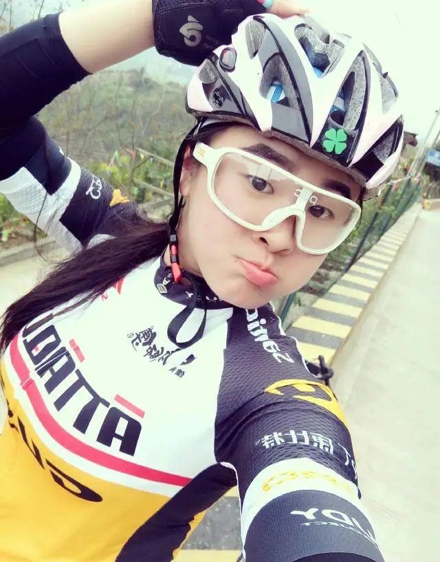 

Polarized Cycling Sunglasses for Prescription Wearers Bicycle Windproof Goggles Outdoor Sports Eyewear for Men and Women