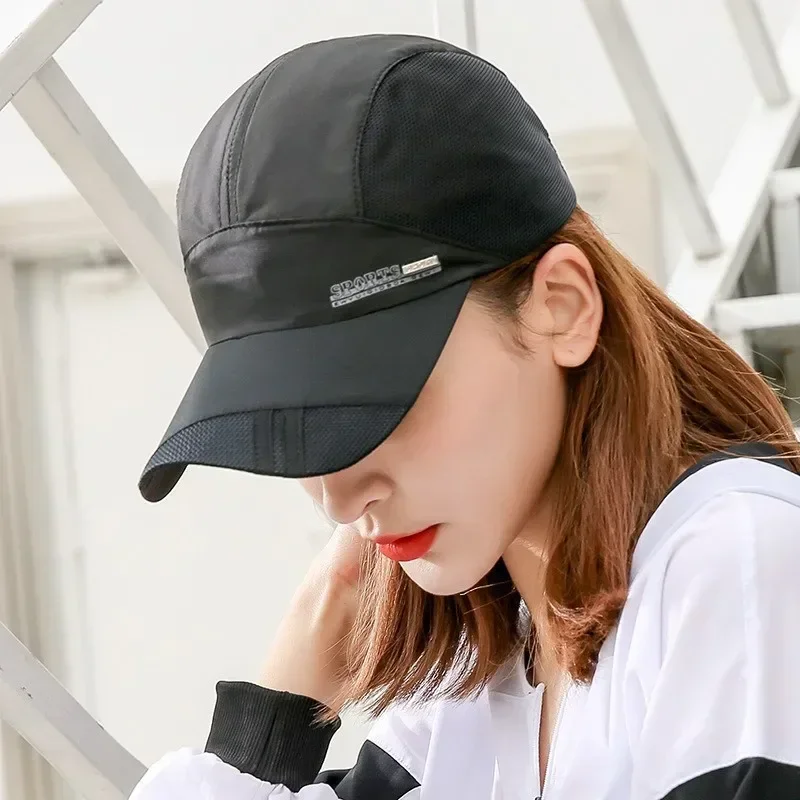 

Unisex Hip-Hop Baseball Cap - Adjustable Embroidered Letter Hat for Men & Women
