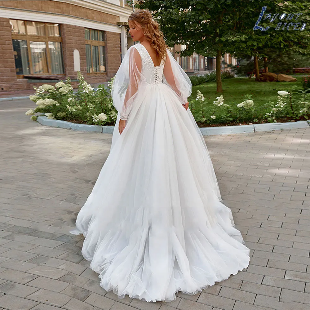 LAYOUT NICEB 2024 Boho Plus Size Wedding Dresses Elegant V-Neck Puff Sleeves Bride Gowns Lace Appliques A-Line Robe De Mariée