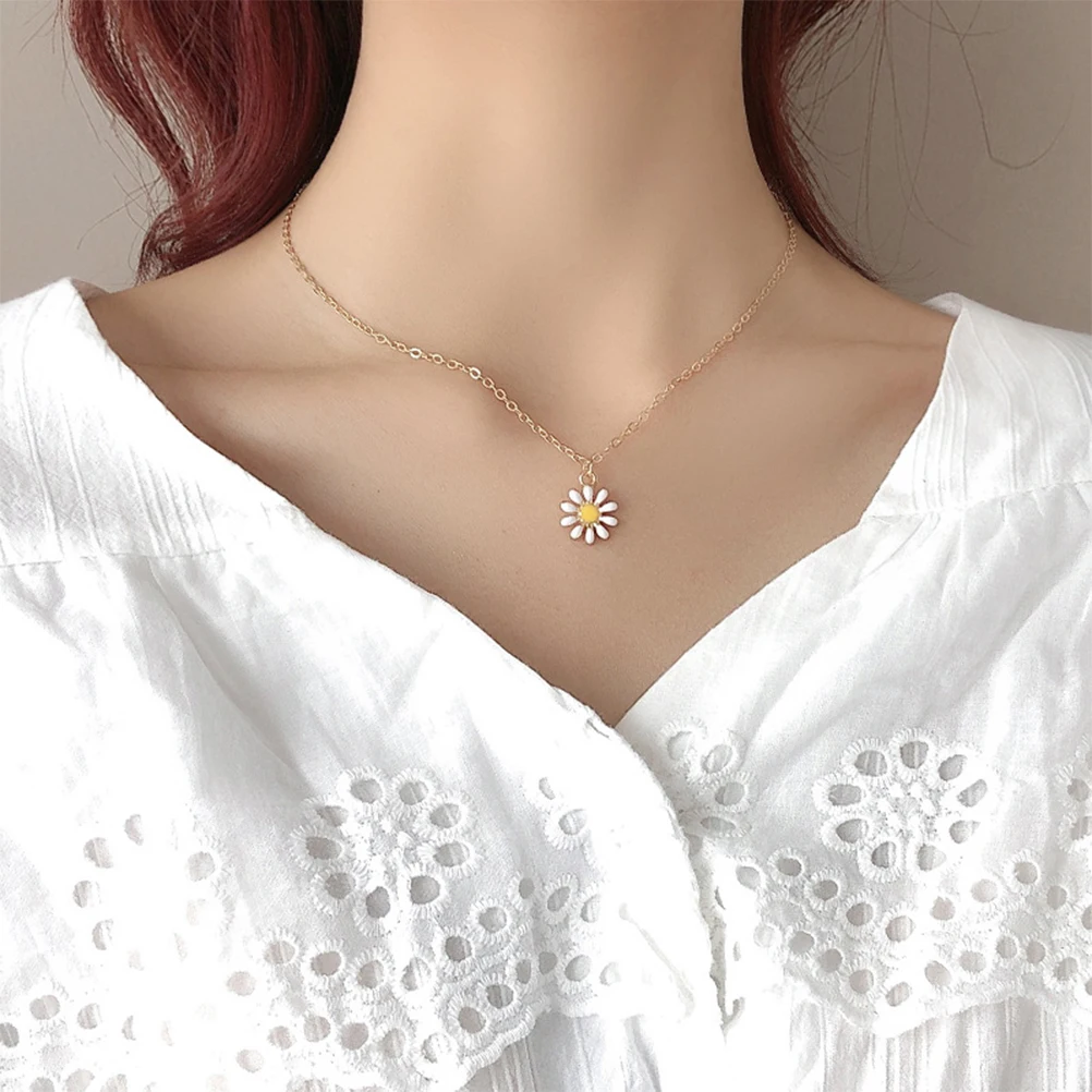 

Daisy Clavicle Chain Fashion Neck Decoration Korean Version Jewelry Women Simple Necklace