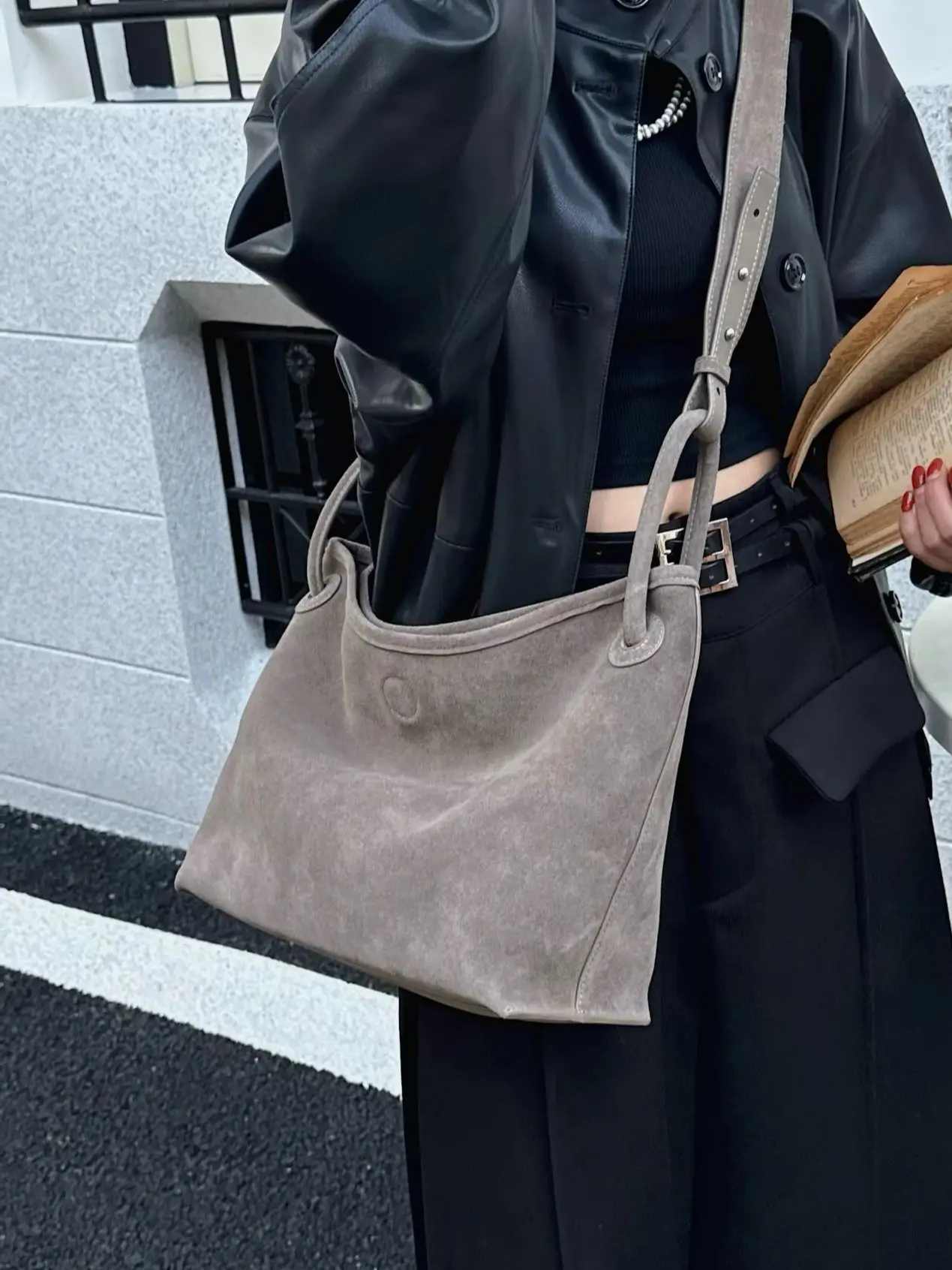 

Genuine Suede Leather Women's Shoulder Crossbody Bucekt Bags Luxury Designer Brand Ladies Cowhide Large Tote Female Handbag New