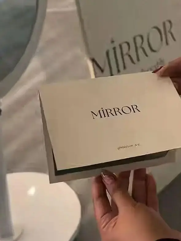 بطاقات صور مخصصة مطوية الشكل للدعوة مع شعار QR Code 5X7 بوصة بطاقات قابلة للطي بوابة عتيقة فاخرة مع أيقونات قابلة للطباعة