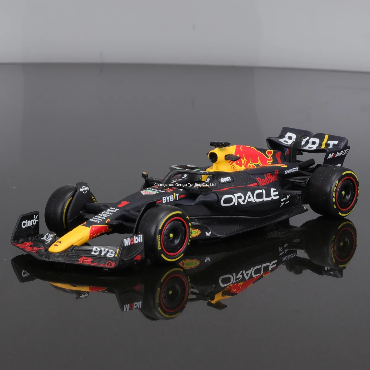 Bburago 1:43 2023 RB19 #1 #11 Red Bull F1 Racing Formula Car Static Simulation Diecast Alloy Model Car