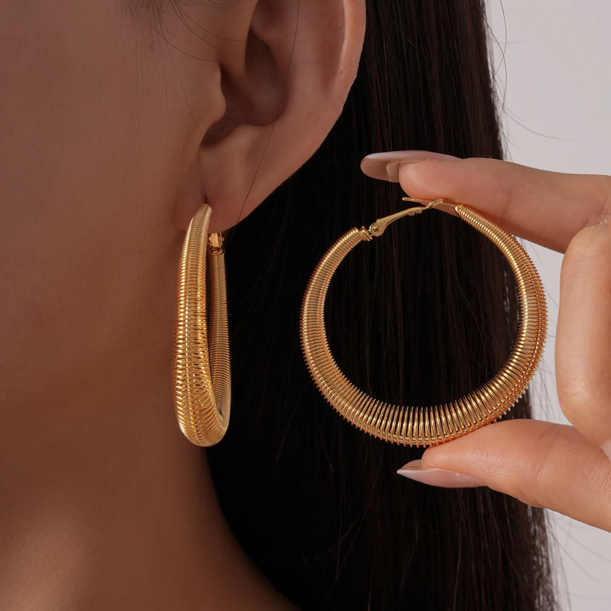 

18K Gold-plated 50mm Big Hoop Earrings for Women Exaggerated Simple Flexible Circle Spiral Loop Earring Fashion Jewelry Gifts