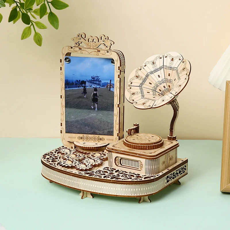 

DIY 3D Wooden Phonograph Photo Frame Miniature Model Kits Assembly Jigsaw Puzzles for Friends Birthday Gifts