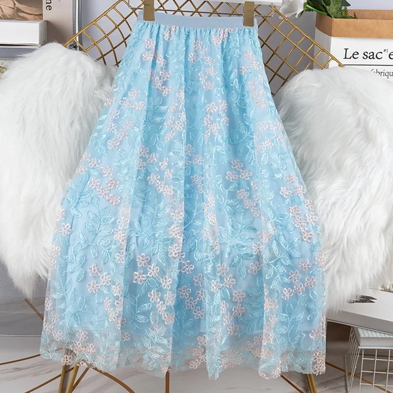 Lace embroidered skirt 2025 summer new French high waist slimming double-layer mesh versatile A-line skirt for women
