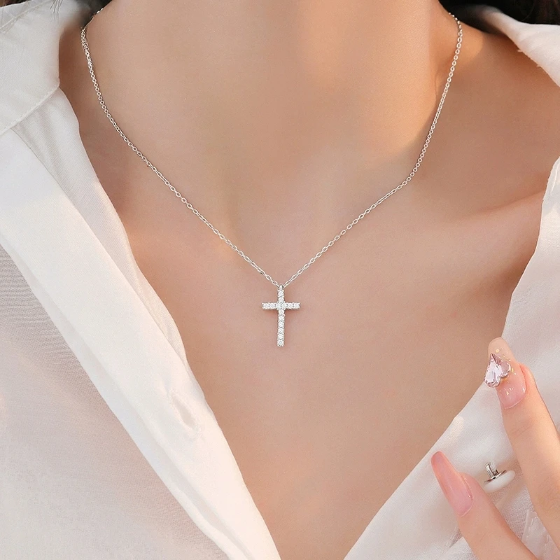 

Dawn's Jewel 925 Sterling Silver Women's Light Luxury Small Cross Necklace necklace