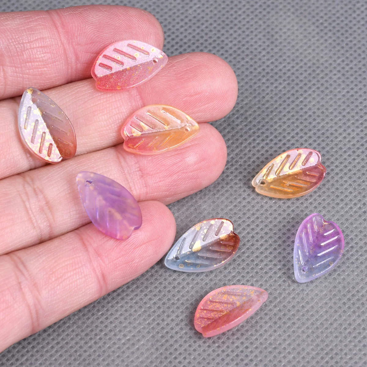 10pcs 18x11mm Mimosa Leaf Petal Shape Handmade Lampwork Glass Loose Pendants Beads For Jewelry Making DIY Crafts Findings