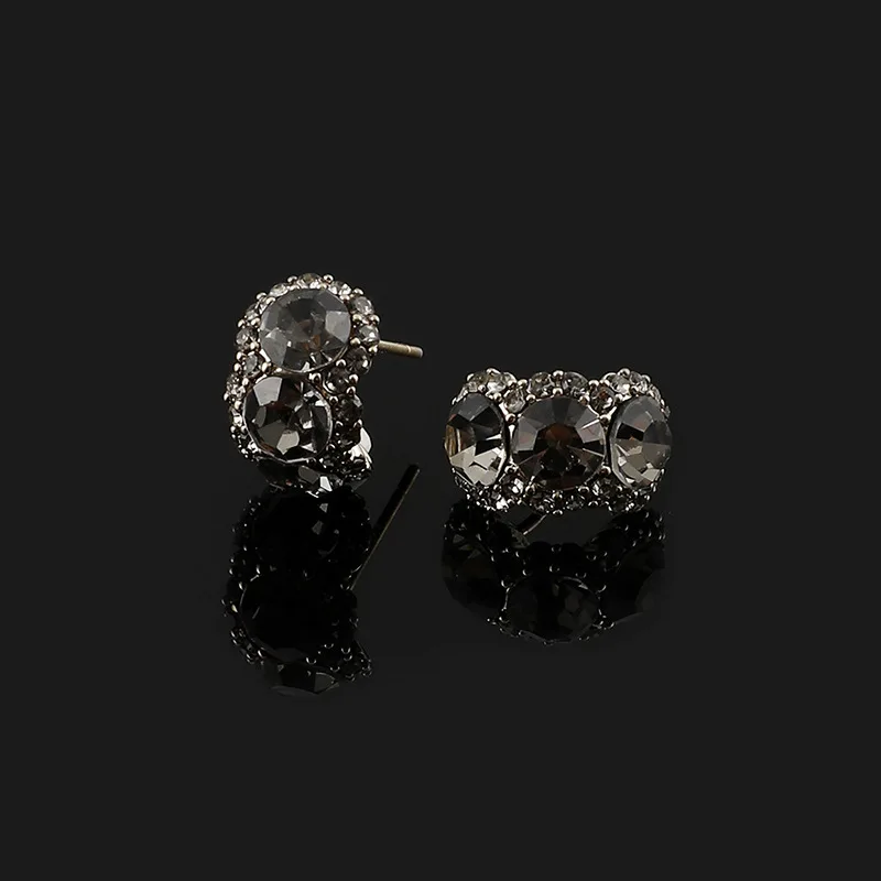 New Women\'s Retro Dark Gray Ear Clip Without Ear Hole Mosquito Coil Earrings Letter C Shape Earrings Gift