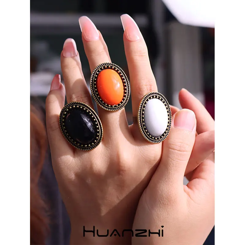 Vintage Orange Color Black White Oval Resin Metal Rings for Women Girl Autumn Winter Elegant Jewelry Gift HUANZHI 2023 NEW