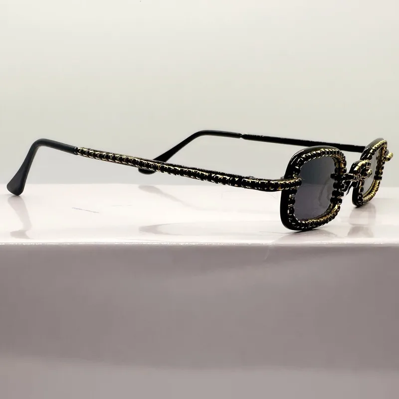 Frauen Kleine Quadratische Diamant Sonnenbrille Metall Luxus Rechteck Strass UV400 Mehrfarbige Shades Weibliche Sonnenbrille Brillen – Detail 6