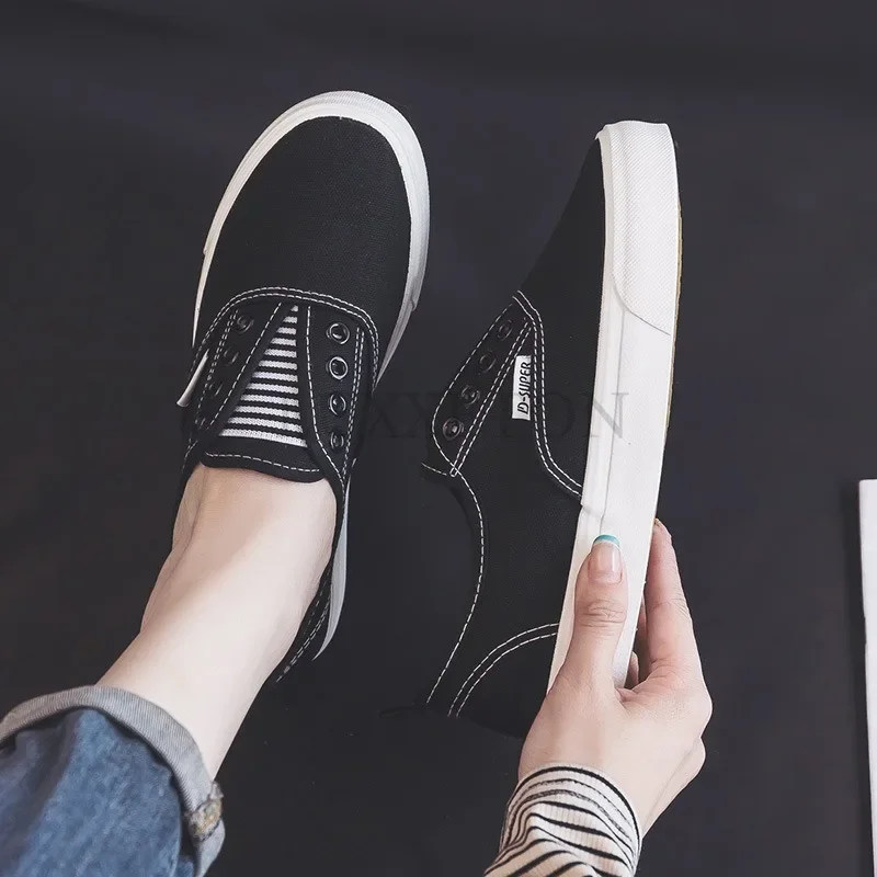 Flat Bottomed Low Cut Canvas Shoes with Elastic Bands Fashionable and Trendy Comfortable and Versatile Casual Board Shoes