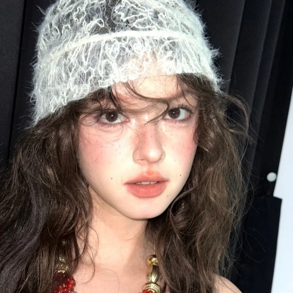 Retro Bridal Lace Hat Exquisite Soft Frayed Edge Lace Beanie Hat Elegant Versatile Style Hollow Top Hat Wedding Decoration