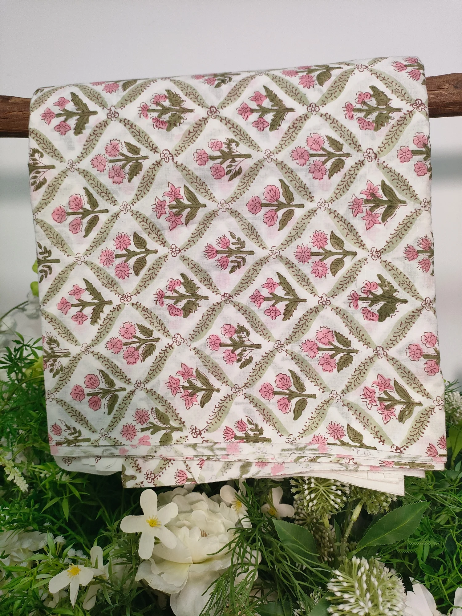 

Indian Hand Block Print 100% Cotton Vintage Fabric 60S for Sewing Material Traditional Patterned Textile for Crafting And Quilti