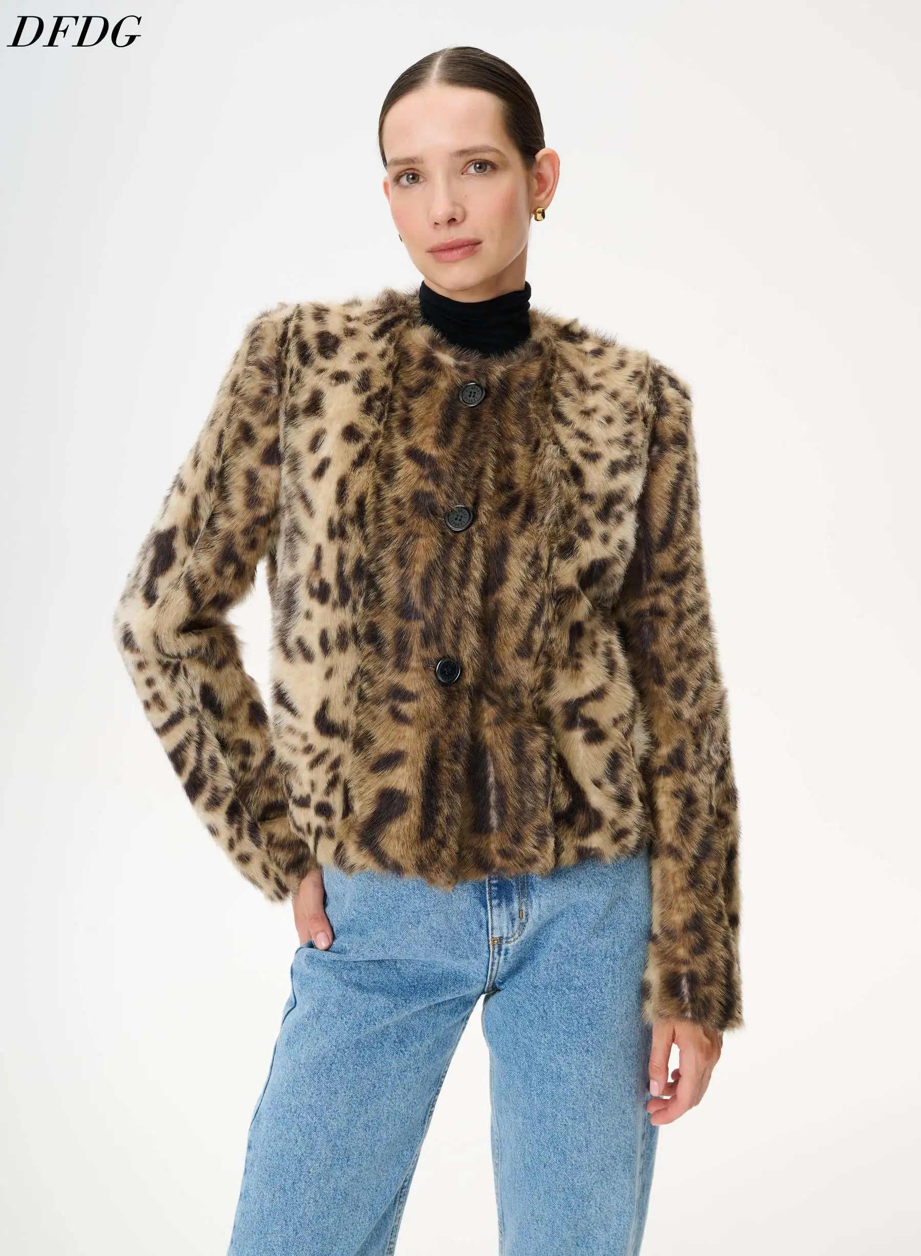 DFDG Women 2026 Leopard Print Faux Fur Cropped Jacket Round Neck Single Breasted Fluffy Thick Winter Outerwear Fashion Fur Coat