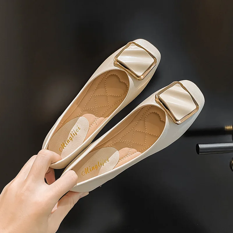 Plus Size 35-43 Women Low Heel Shoes Square Toe Big Buckle Flats Office Lady Slip-on Leather Loafers Spring Pumps Shoes