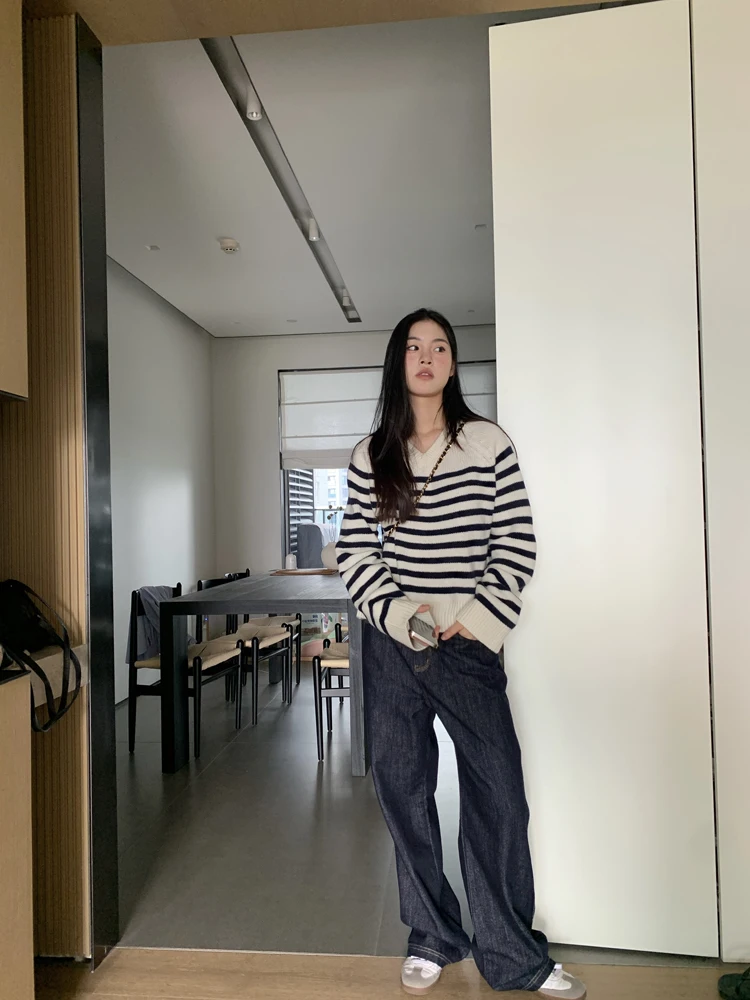 

Icyangstore Original Color Deep Blue Straight Leg Wide Leg Jeans Women's Fashion Autumn 2024 High Waist Slim Fit