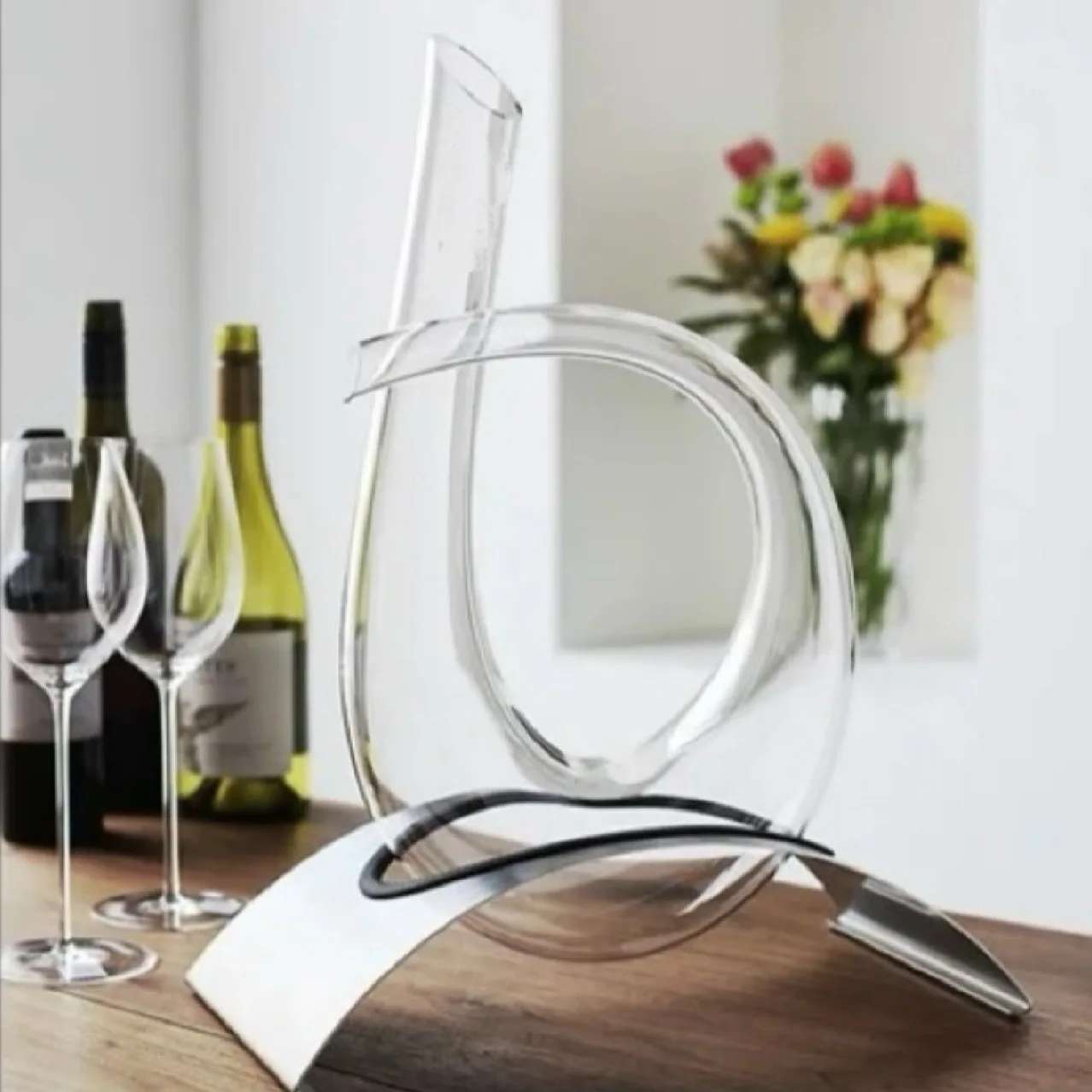 Light luxury style creative harp red wine decanter with stand for fast decanting transparent glass stainless steel stand for dis