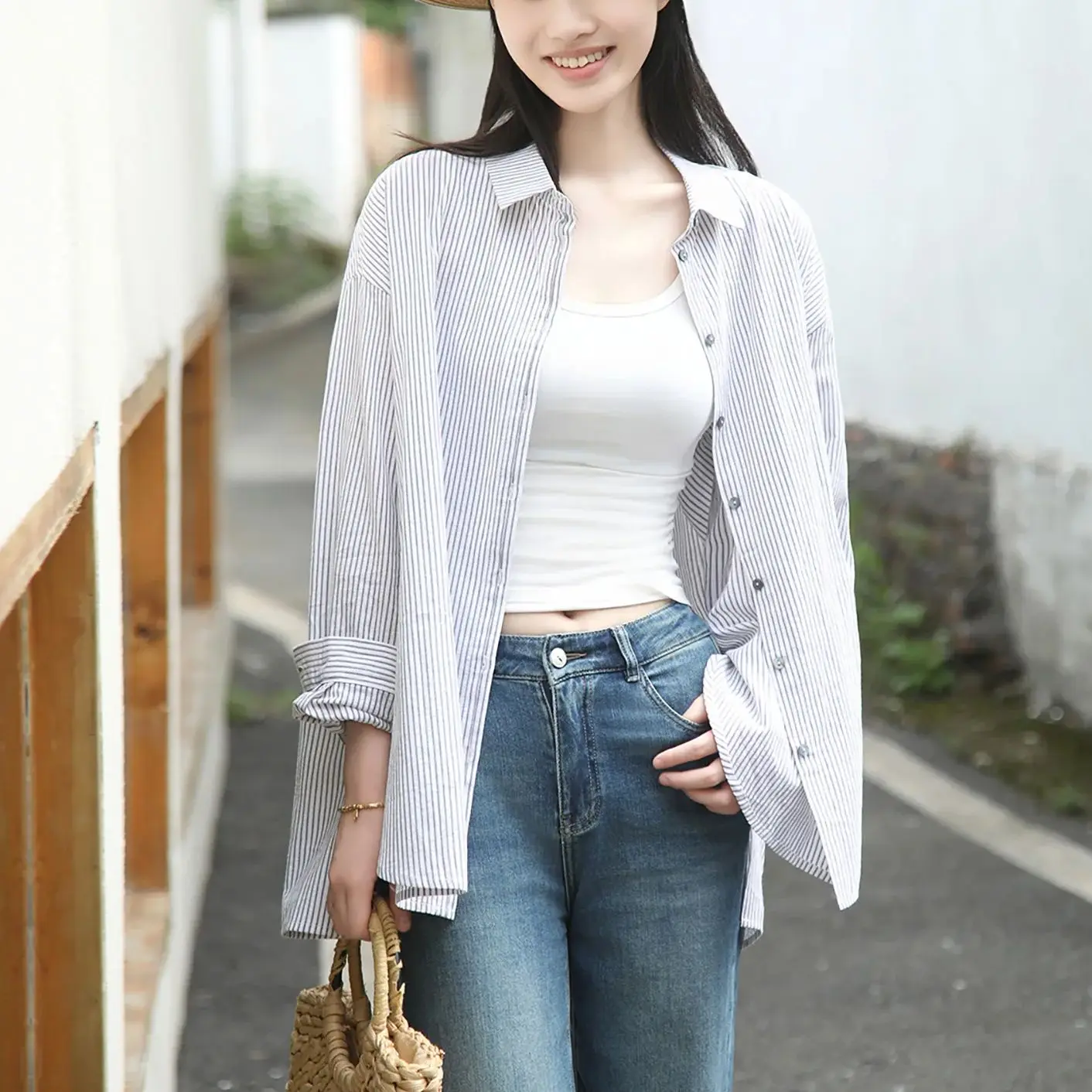 

LZJN Women’s Black-and-White Stripe Lapel Collar Loose-Fit Long-Sleeve Shirt – Casual Spring/Autumn Layering Cardigan Blouse