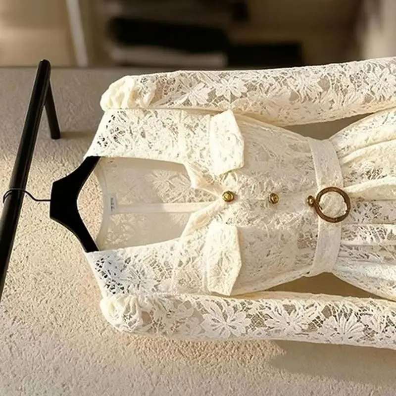 

Женская ажурная кружевная блузка с вырезами и длинными рукавами-фонариками, модный топ с поясом, весна-лето-осень 2026