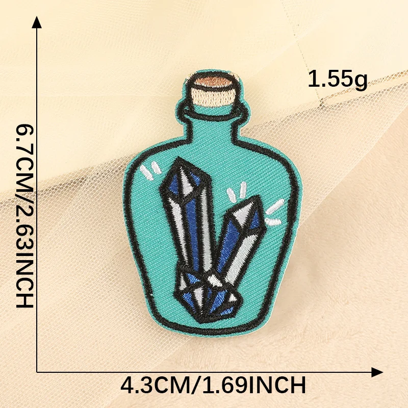 Light Bulb Cartoon Patch Embroidered DIY Patches Cute Applique Sew Iron on Craft Patch for Bags Jackets Jeans Clothes