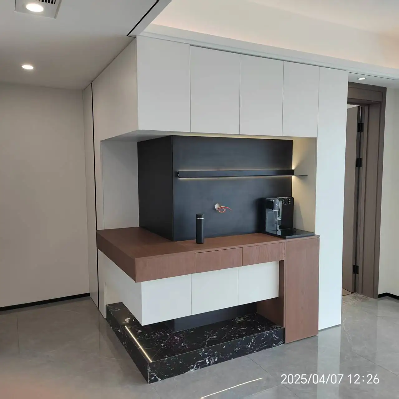 ^Custom Modern Cream White Cabinet Minimalist Wardrobe Long Handle Open Storage Bedroom Furniture General Use Home Panel Wood