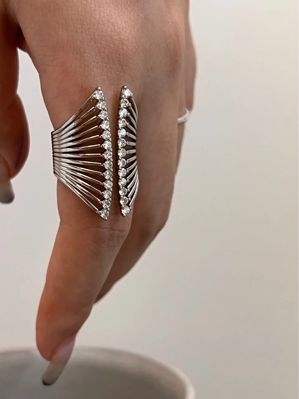 

Brass AAA Zircon Chunky Cutout Solid Rings Women Jewelry Punk Designer Club Cocktail Party Boho Japan Korean