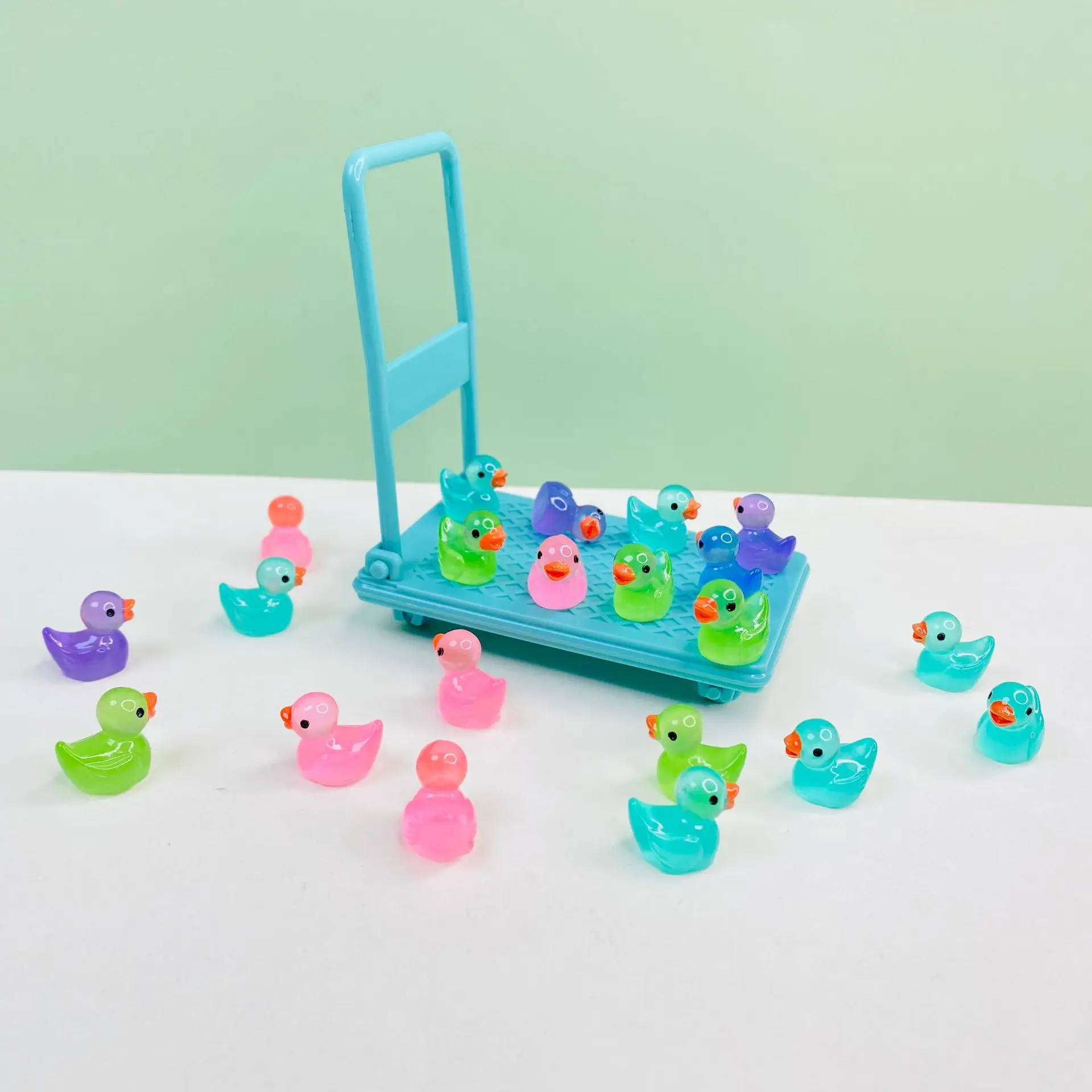 10Pcs 20Pcs Nightglow Little Duck Cartoon 3D Transparent DIY Phone Case Creative Hairpin Jewelry Decoration