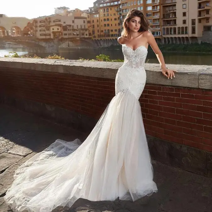 Vestido de novia de sirena de encaje sin tirantes, traje de novia Sexy con escote corazón, con apliques de tren de corte romántico, vestidos de novia sin espalda