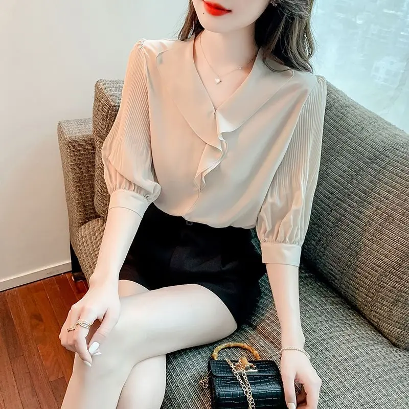 

Ruffled V-neck New Three-quarter Sleeve Chiffon Shirt for Women's 2024 Summer New Western Style Casual Elegant Temperament Top