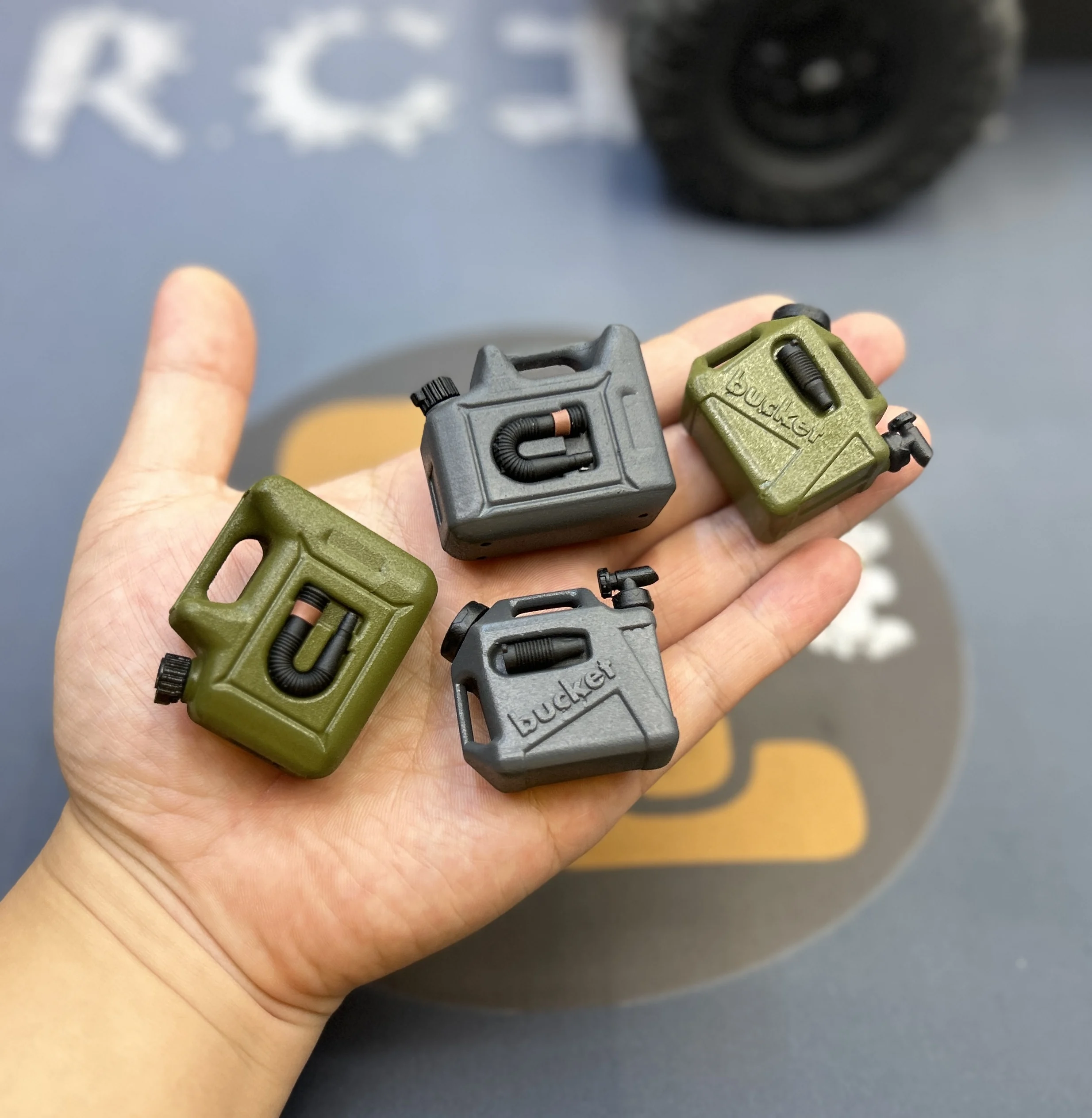 

Simulated Plastic Oil Barrel Water Barrel for 1/10 RC Crawler Car Traxxas TRX4 Defender Bronco AXIAL SCX10 90046 Upgrade Parts