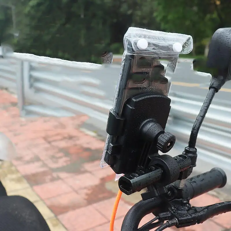 Thumbnail 4 - #10 Trending Waterproof Phone Pouches Right Now