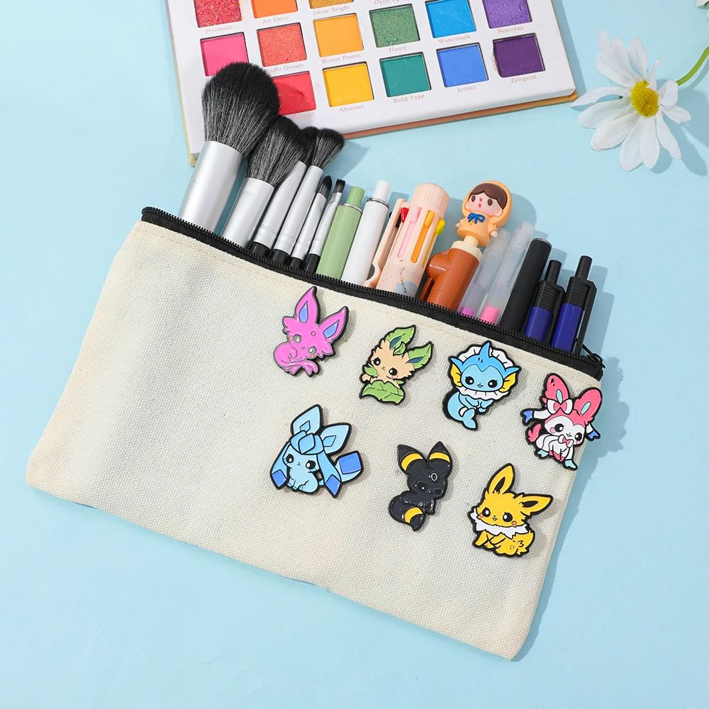 Pokemon Eevee Pin de solapa esmaltado - Broche de monstruo de juego de dibujos animados para mochila Joyería de moda Regalo de vacaciones ideal para amantes de los anime